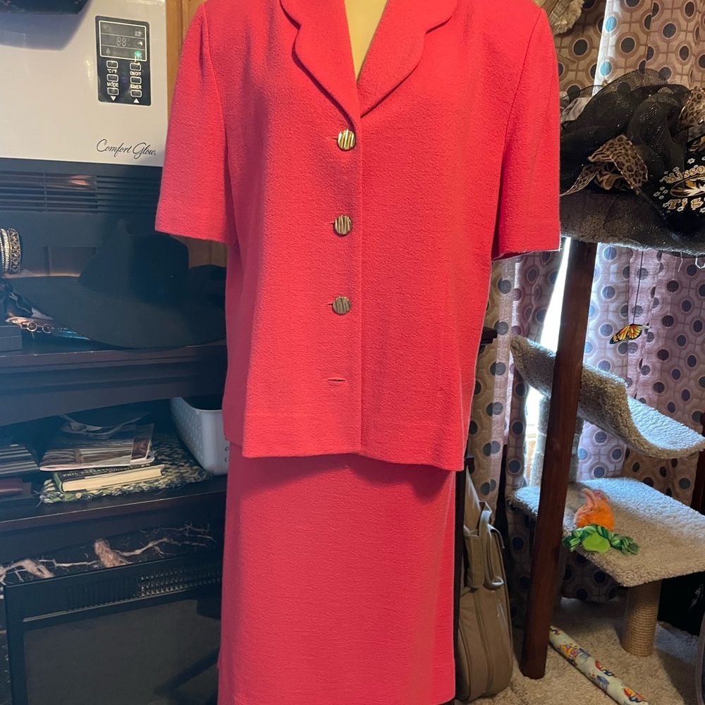 Coral skirt suit. Castleberry size 16
